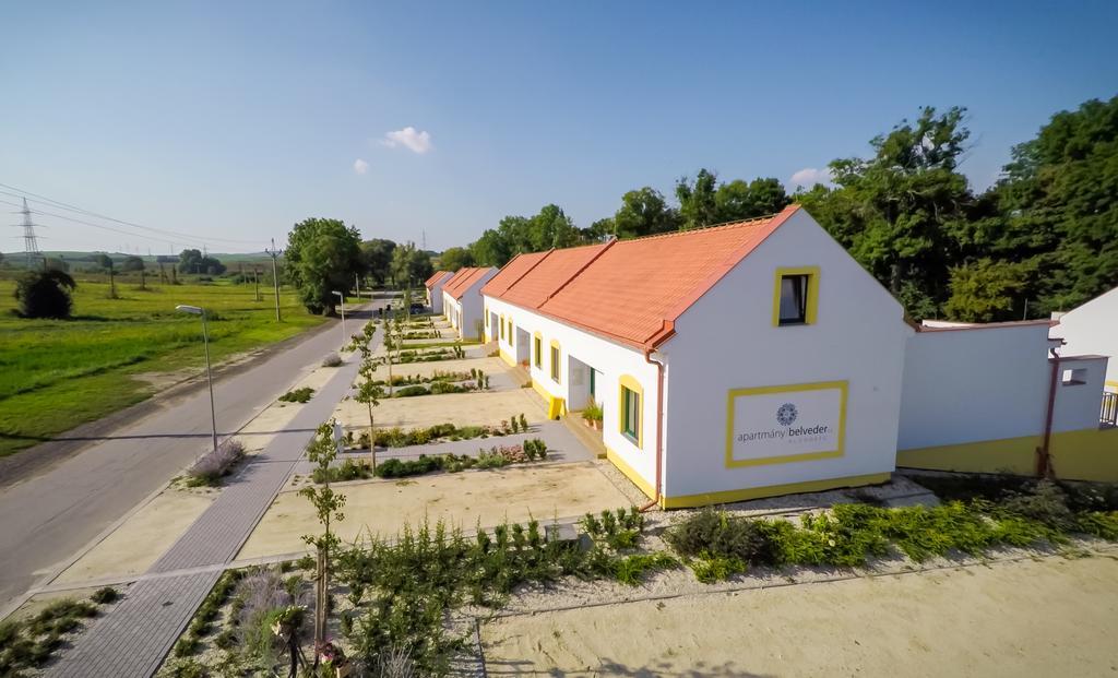 Apartmany Belveder Hlohovec Exterior foto