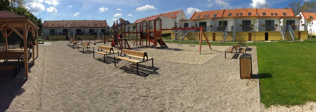 Apartmany Belveder Hlohovec Exterior foto